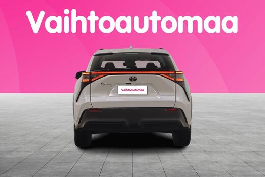Toyota bZ4X vaihtoauto