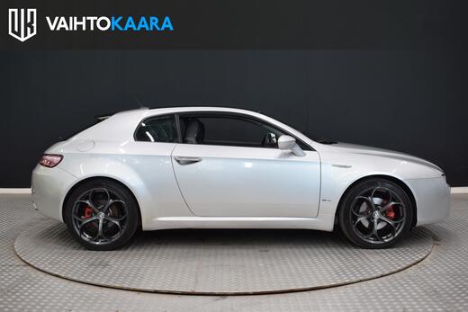 Alfa Romeo Brera vaihtoauto