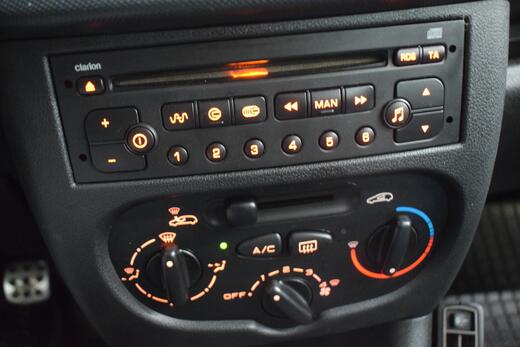 Peugeot 206 + vaihtoauto