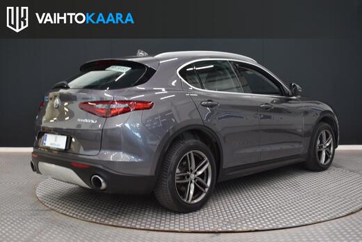 Alfa Romeo Stelvio vaihtoauto