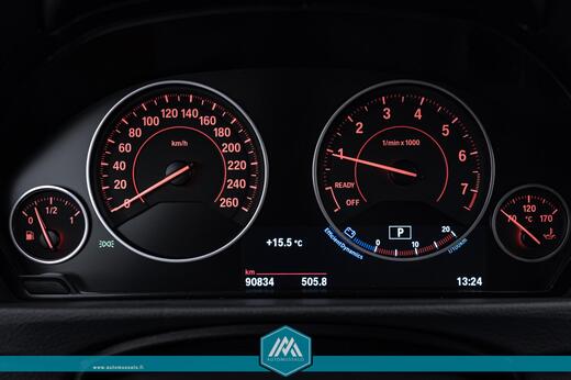 BMW 330 vaihtoauto