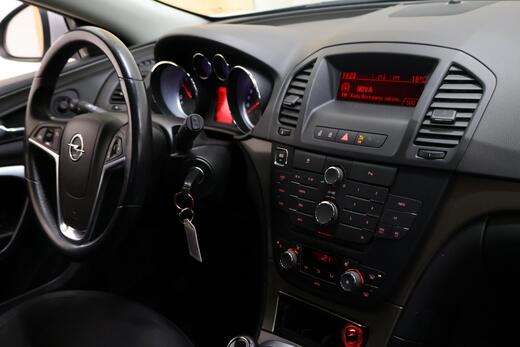Opel Insignia vaihtoauto