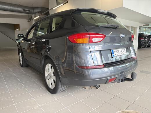 Subaru Tribeca vaihtoauto