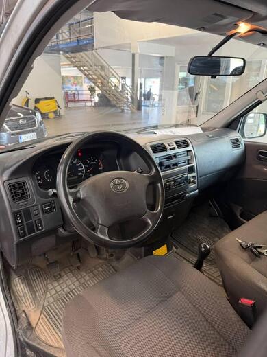 Toyota Hiace vaihtoauto