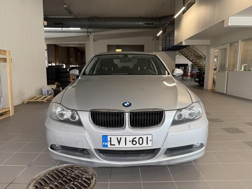 BMW 318 vaihtoauto
