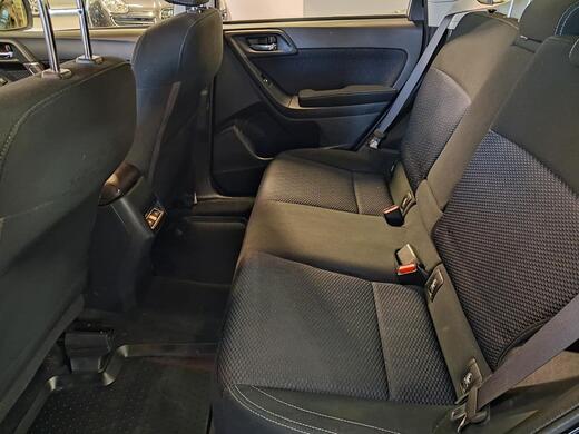 Subaru Forester vaihtoauto