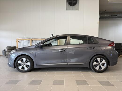 Hyundai IONIQ plug-in vaihtoauto