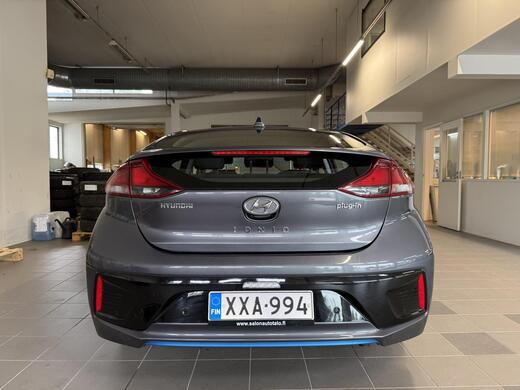 Hyundai IONIQ plug-in vaihtoauto