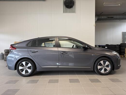 Hyundai IONIQ plug-in vaihtoauto