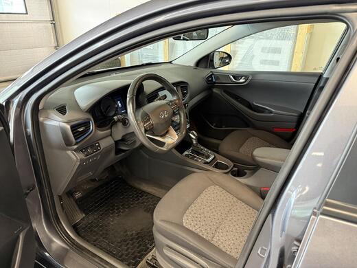 Hyundai IONIQ plug-in vaihtoauto