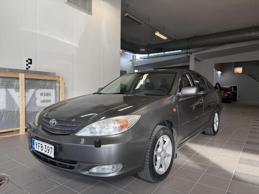 Toyota Camry vaihtoauto