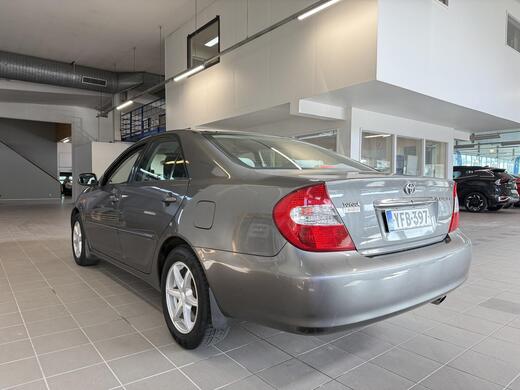 Toyota Camry vaihtoauto