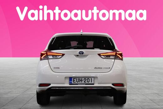 Toyota Auris vaihtoauto