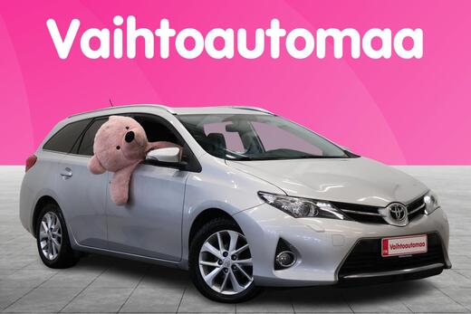 Toyota Auris vaihtoauto