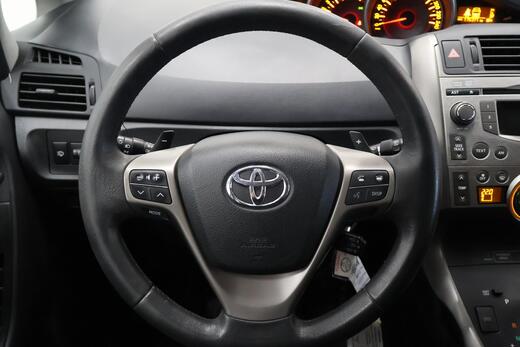 Toyota Verso vaihtoauto