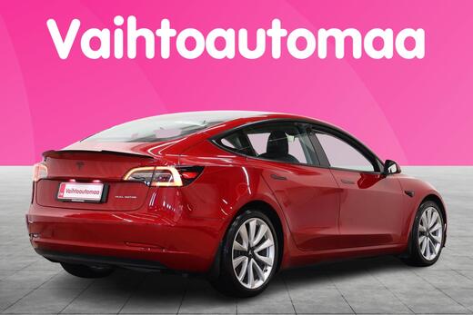 Tesla Model 3 vaihtoauto