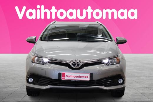Toyota Auris vaihtoauto
