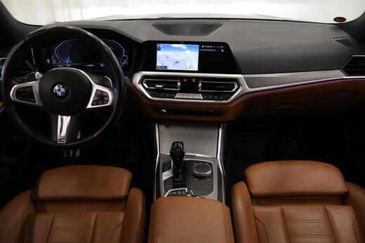 BMW 330 vaihtoauto