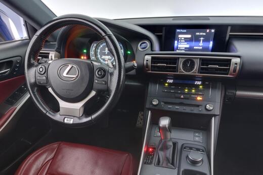 Lexus IS vaihtoauto