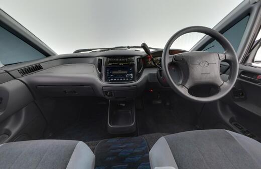 Toyota Estima vaihtoauto