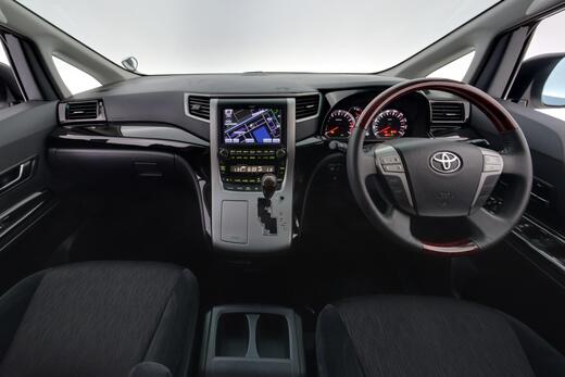 Toyota Alphard vaihtoauto