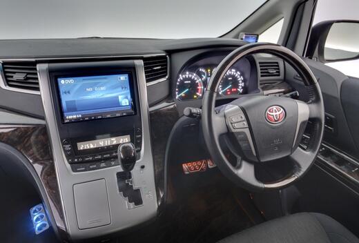 Toyota Vellfire vaihtoauto