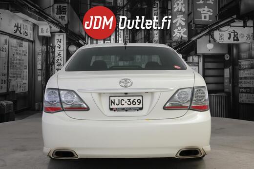 Toyota Crown vaihtoauto