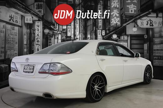Toyota Crown vaihtoauto