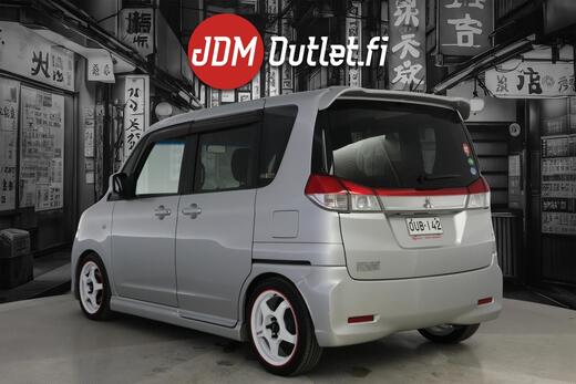 Mitsubishi Delica vaihtoauto