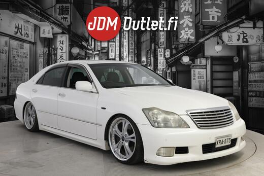 Toyota Crown vaihtoauto