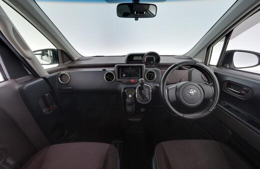 Toyota BB vaihtoauto