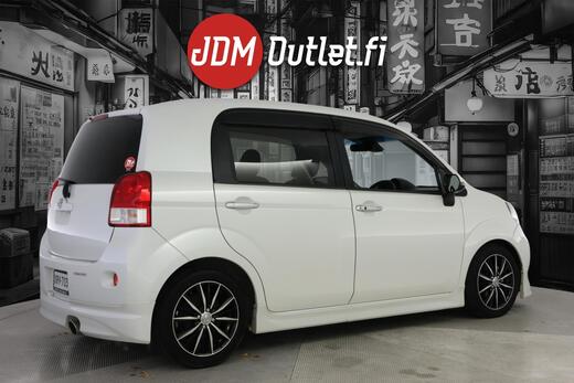 Toyota Porte vaihtoauto