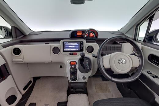 Toyota Porte vaihtoauto
