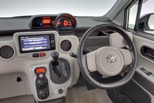 Toyota Porte vaihtoauto