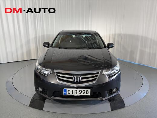 Honda Accord vaihtoauto