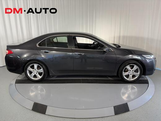 Honda Accord vaihtoauto