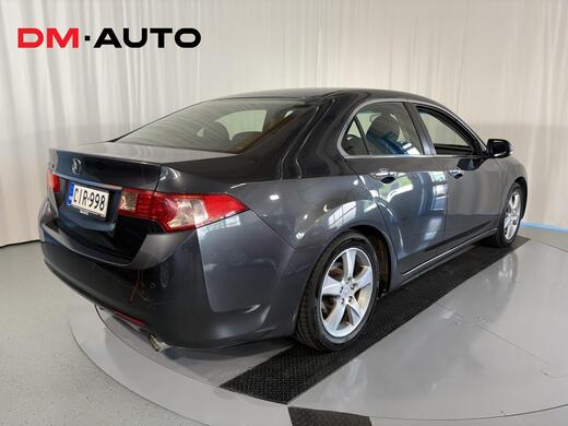 Honda Accord vaihtoauto
