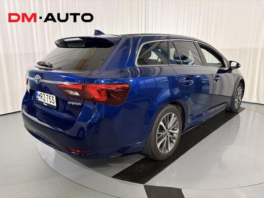 Toyota Avensis vaihtoauto
