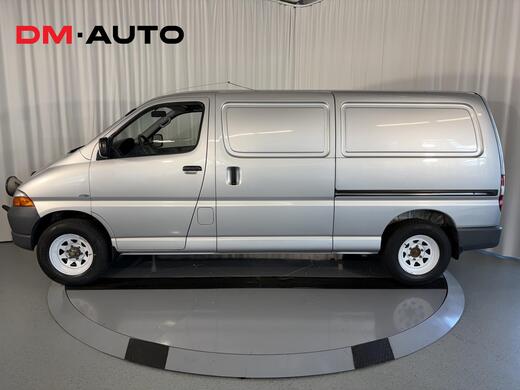 Toyota Hiace vaihtoauto