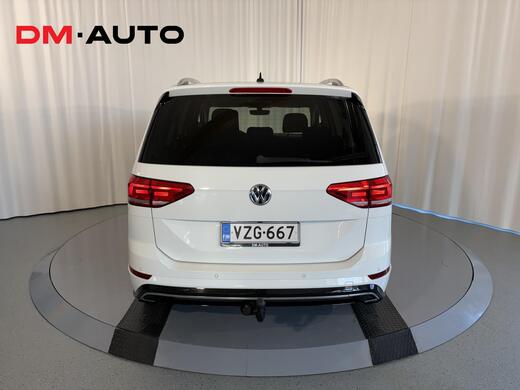 Volkswagen Touran vaihtoauto