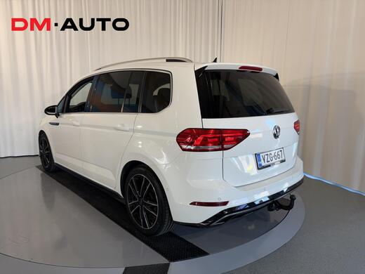 Volkswagen Touran vaihtoauto