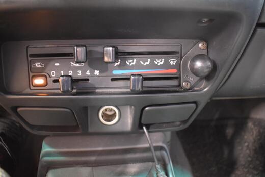 Nissan NP300 vaihtoauto
