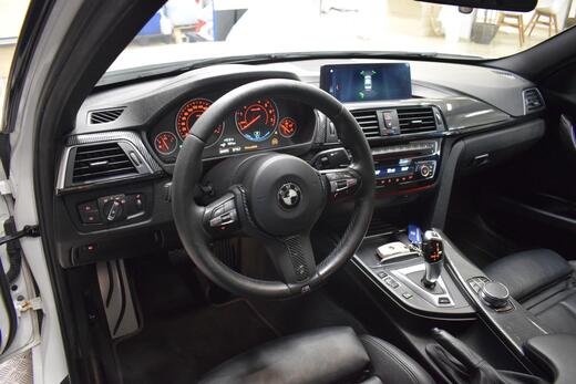 BMW 330 vaihtoauto