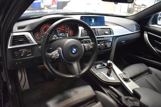 BMW 320 vaihtoauto