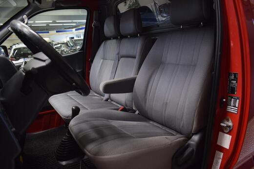 Toyota Hiace vaihtoauto