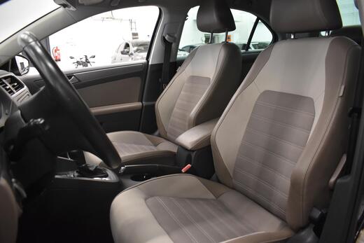 Volkswagen Jetta vaihtoauto