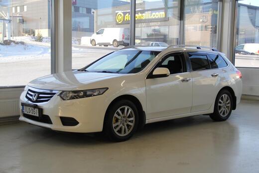 Honda Accord vaihtoauto
