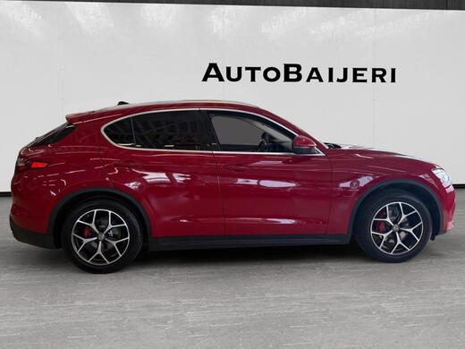 Alfa Romeo Stelvio vaihtoauto