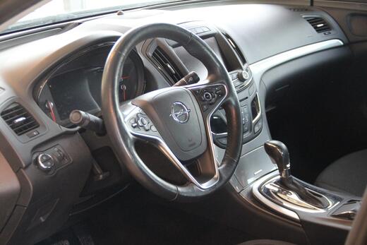 Opel Insignia vaihtoauto