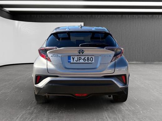 Toyota C-HR vaihtoauto